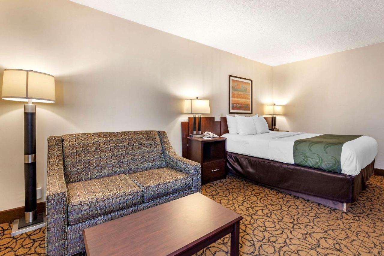Quality Inn & Suites Escanaba North Eksteriør billede