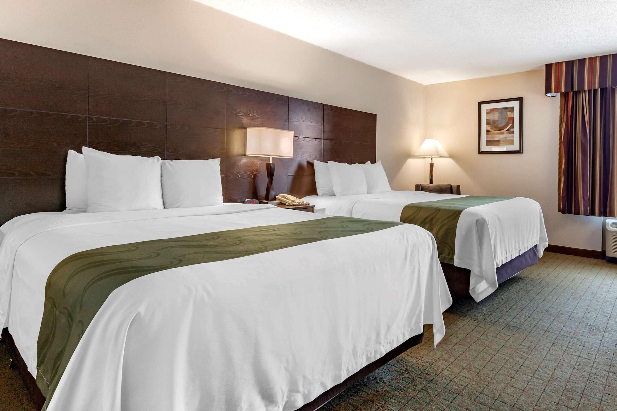 Quality Inn & Suites Escanaba North Eksteriør billede