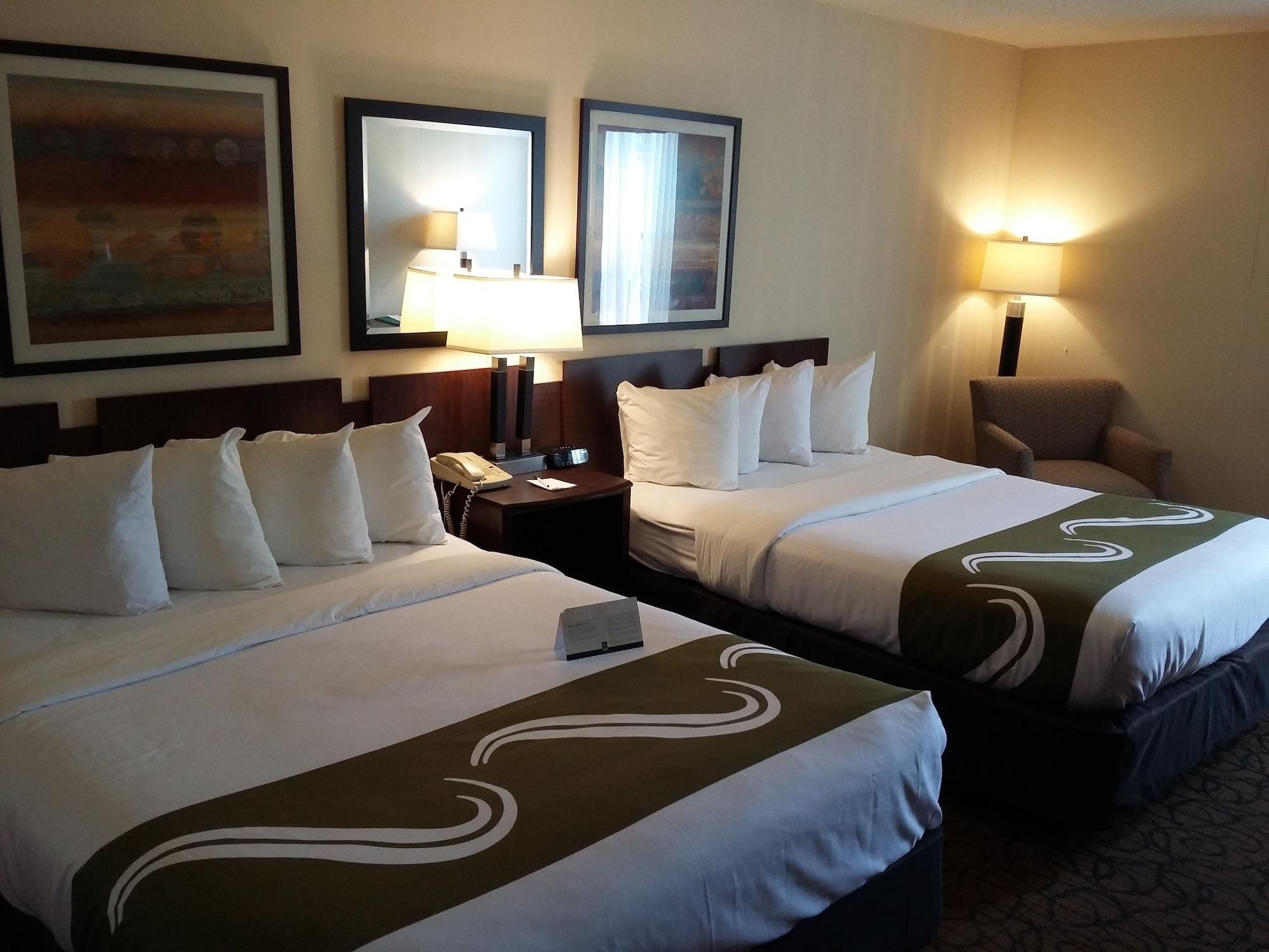 Quality Inn & Suites Escanaba North Eksteriør billede