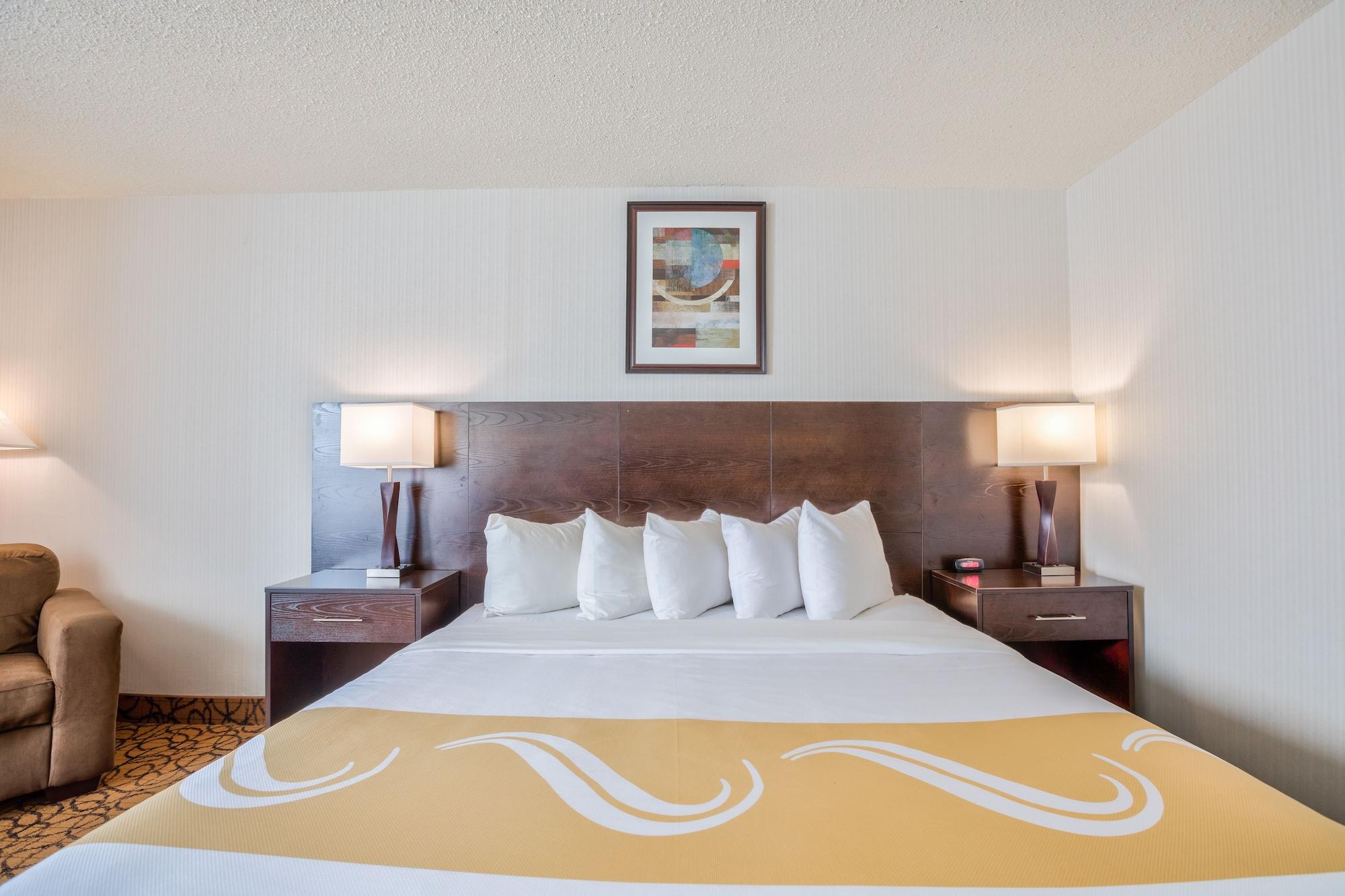 Quality Inn & Suites Escanaba North Eksteriør billede
