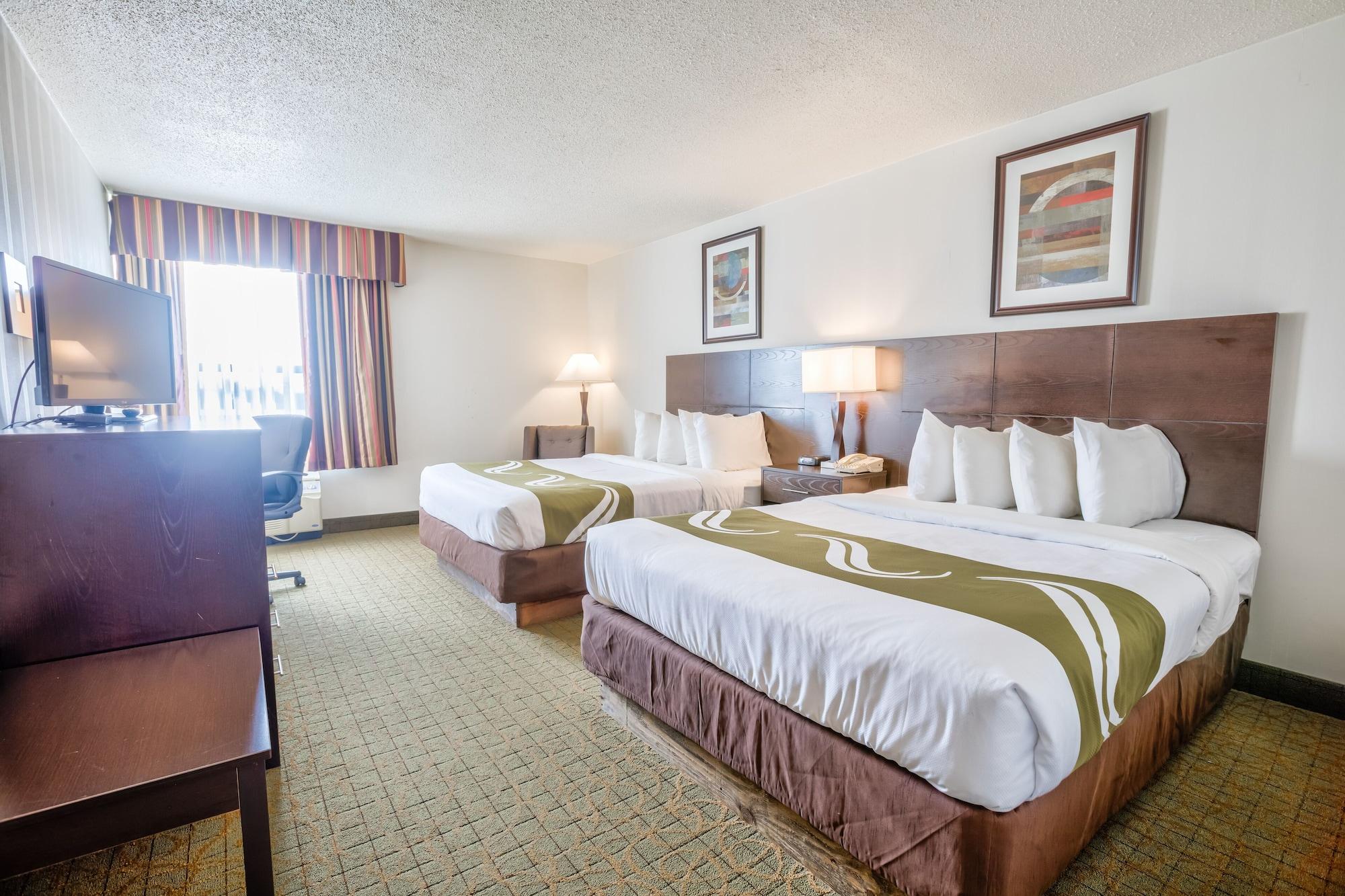 Quality Inn & Suites Escanaba North Eksteriør billede