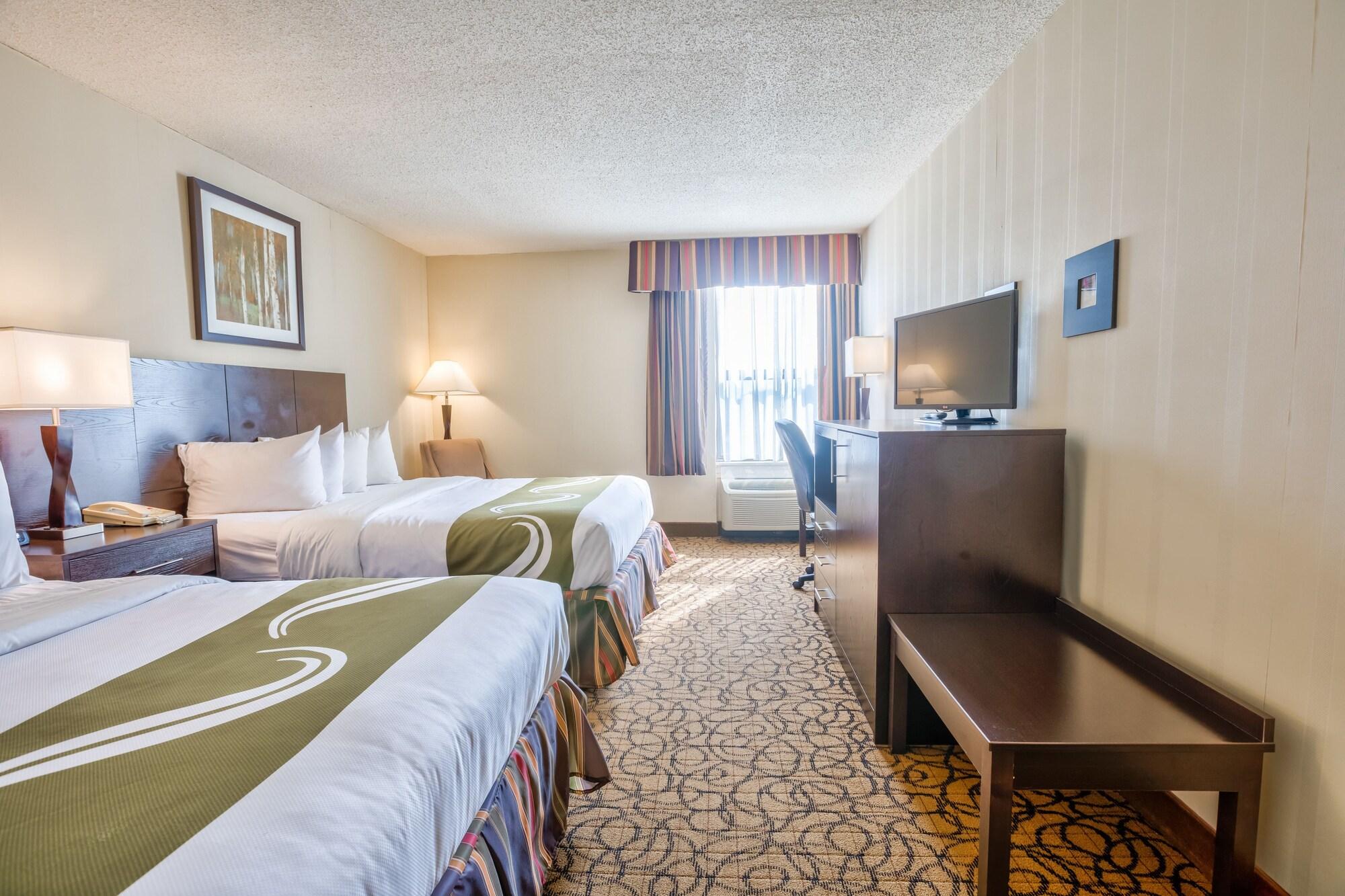 Quality Inn & Suites Escanaba North Eksteriør billede