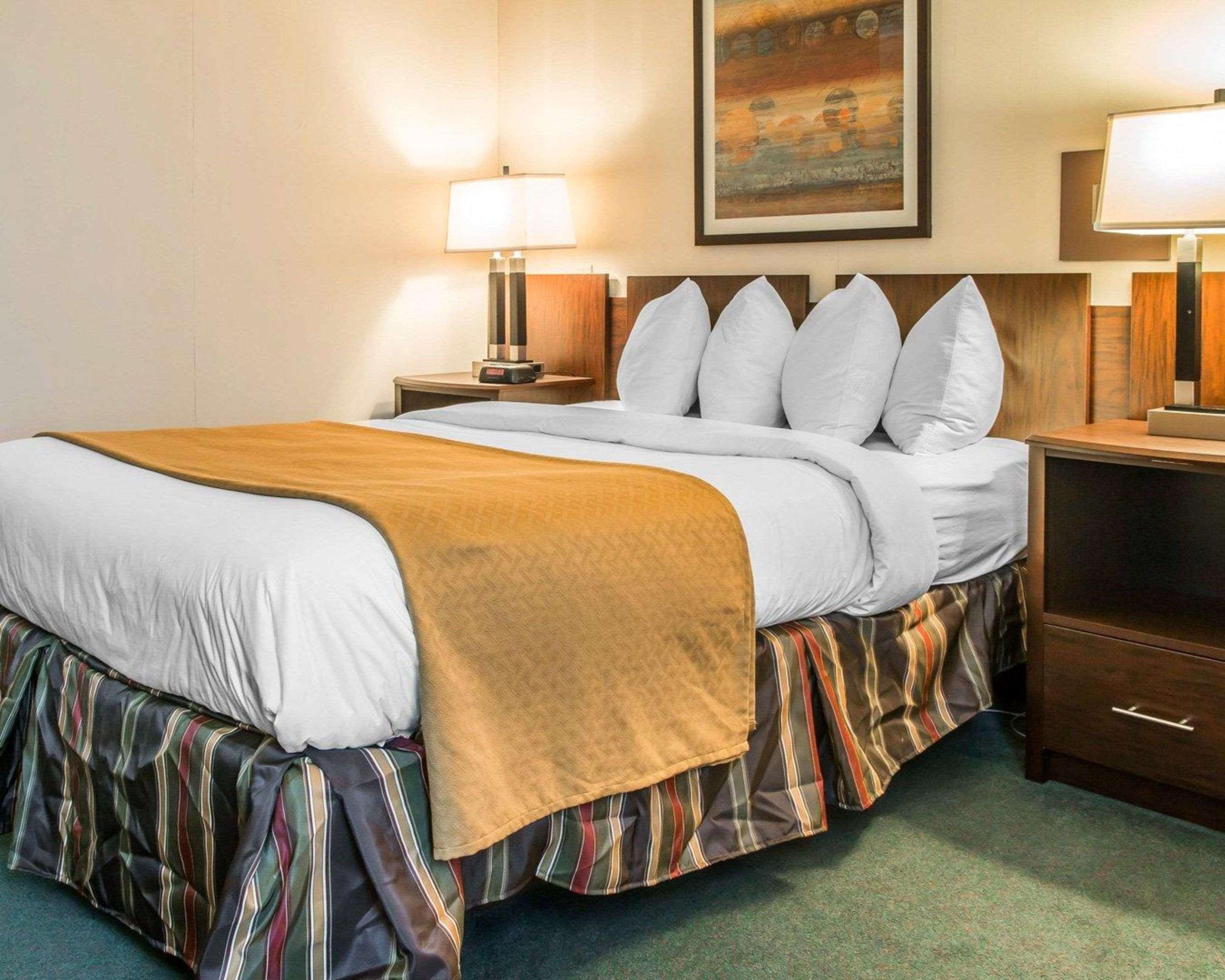 Quality Inn & Suites Escanaba North Eksteriør billede