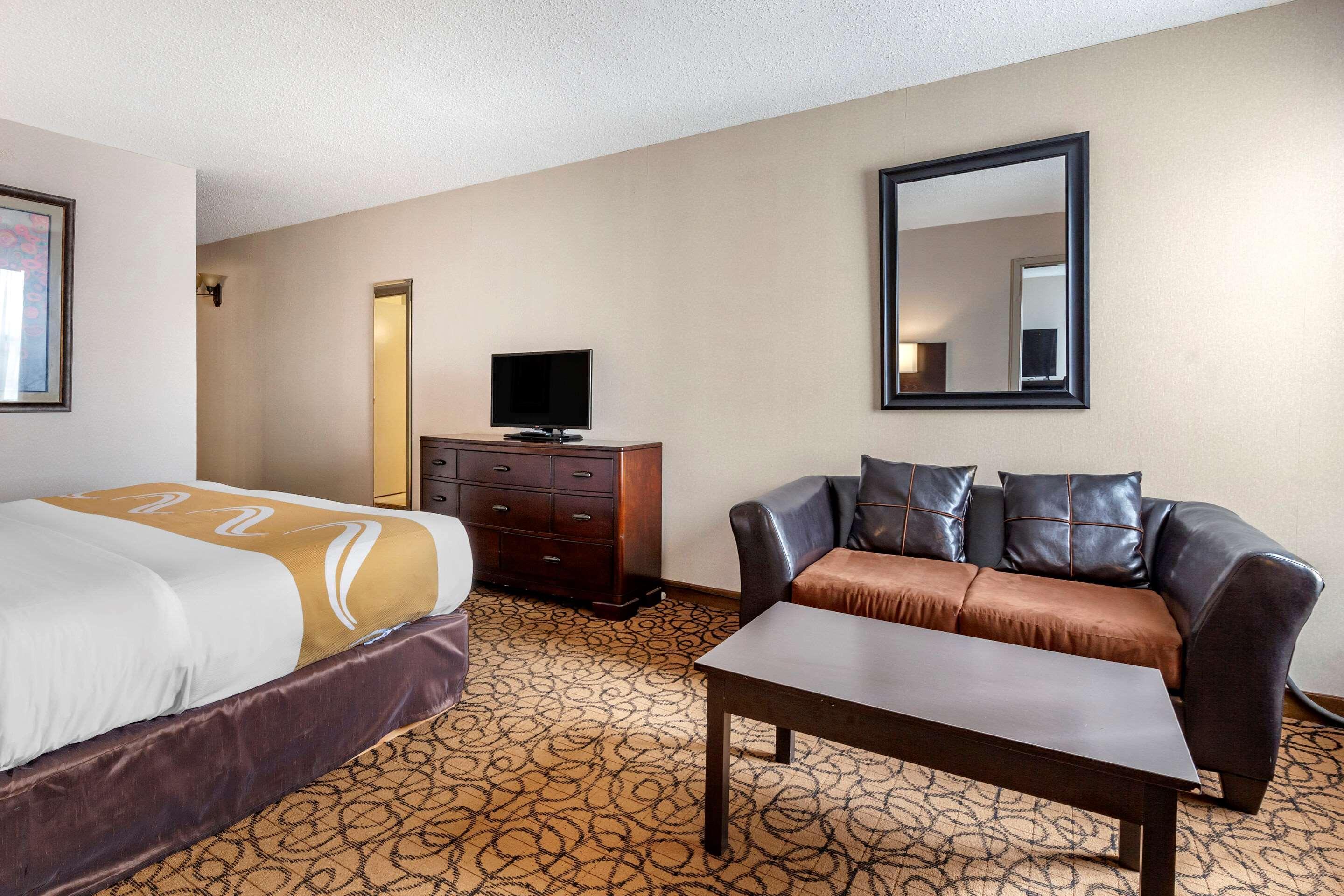 Quality Inn & Suites Escanaba North Eksteriør billede