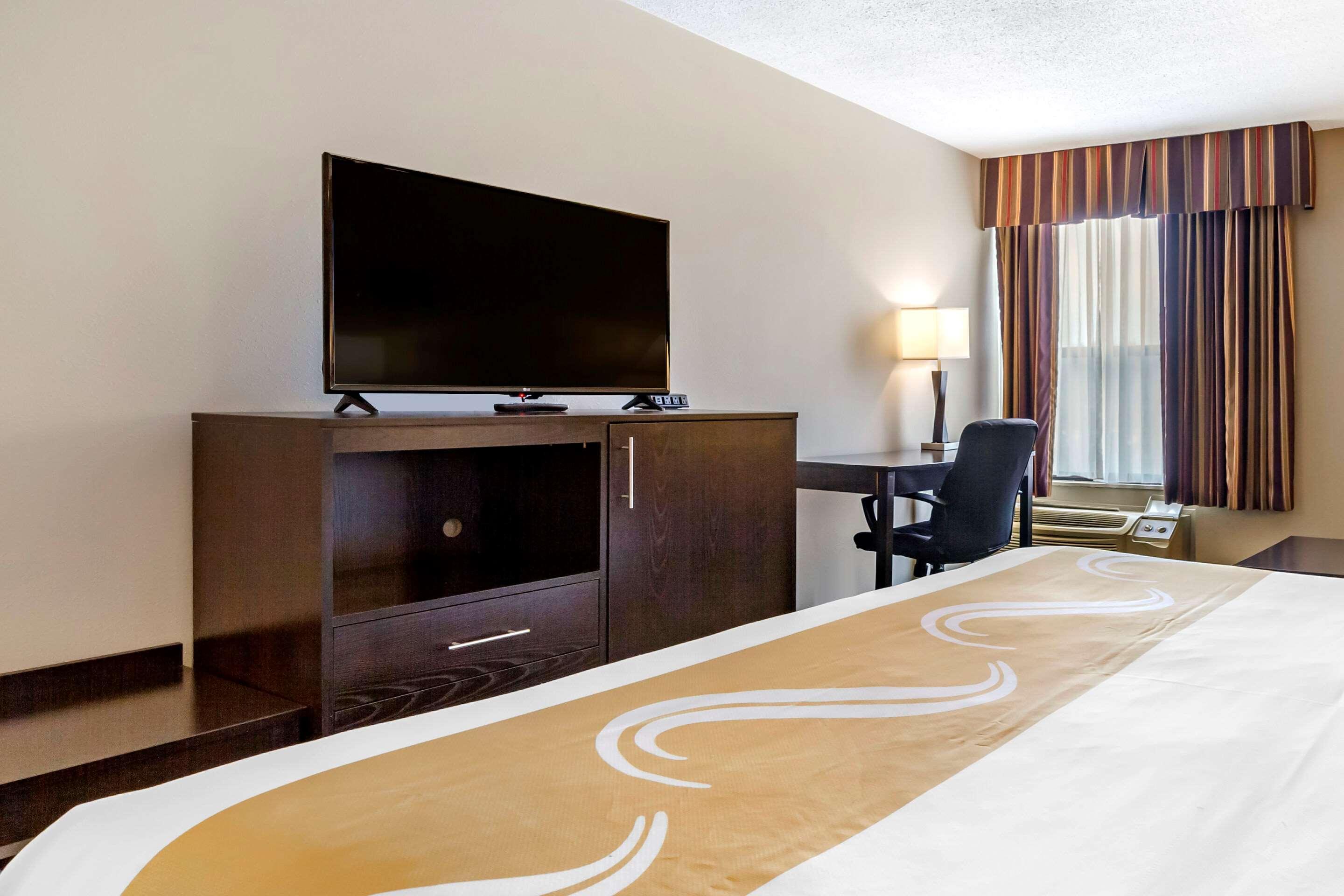 Quality Inn & Suites Escanaba North Eksteriør billede