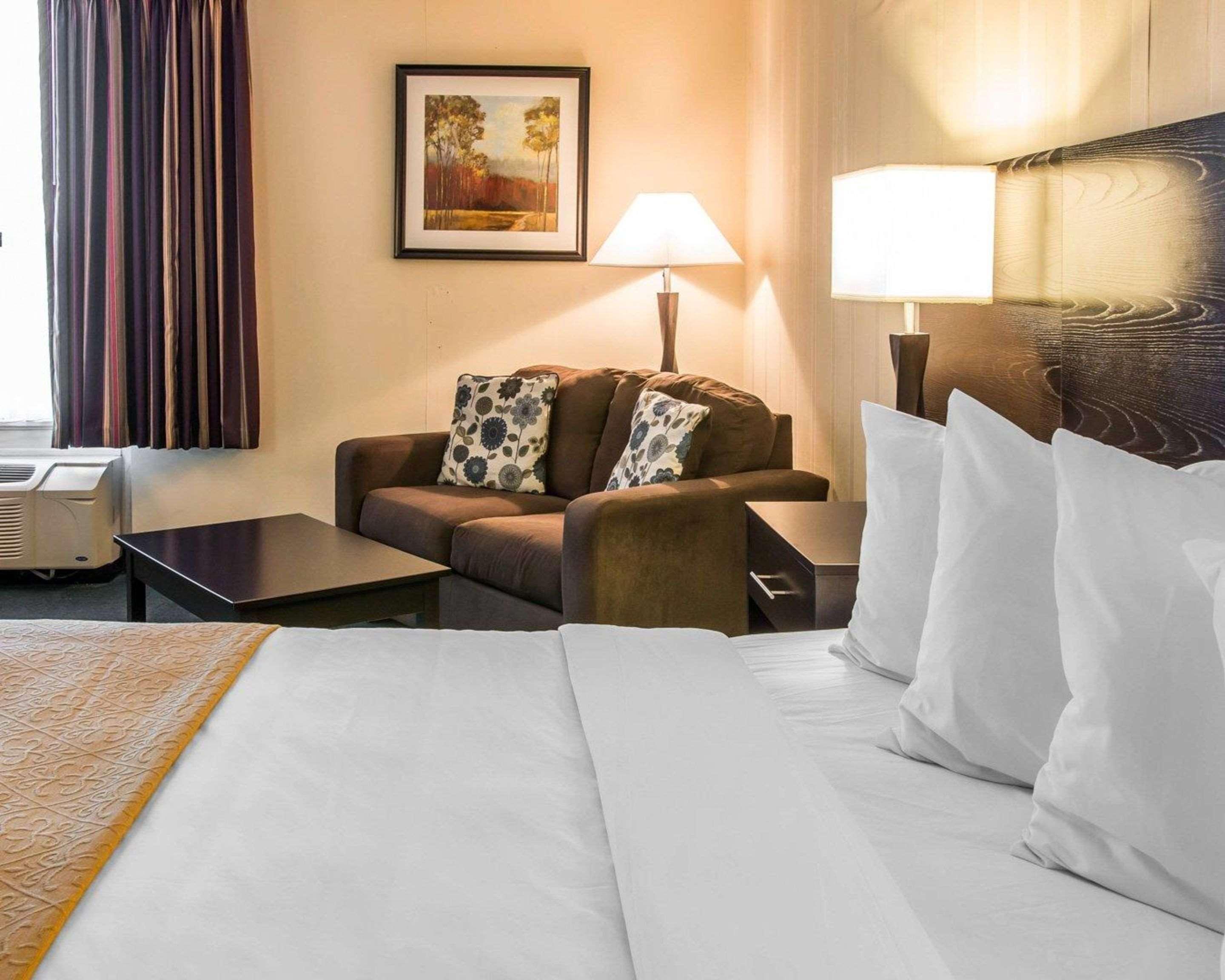 Quality Inn & Suites Escanaba North Eksteriør billede