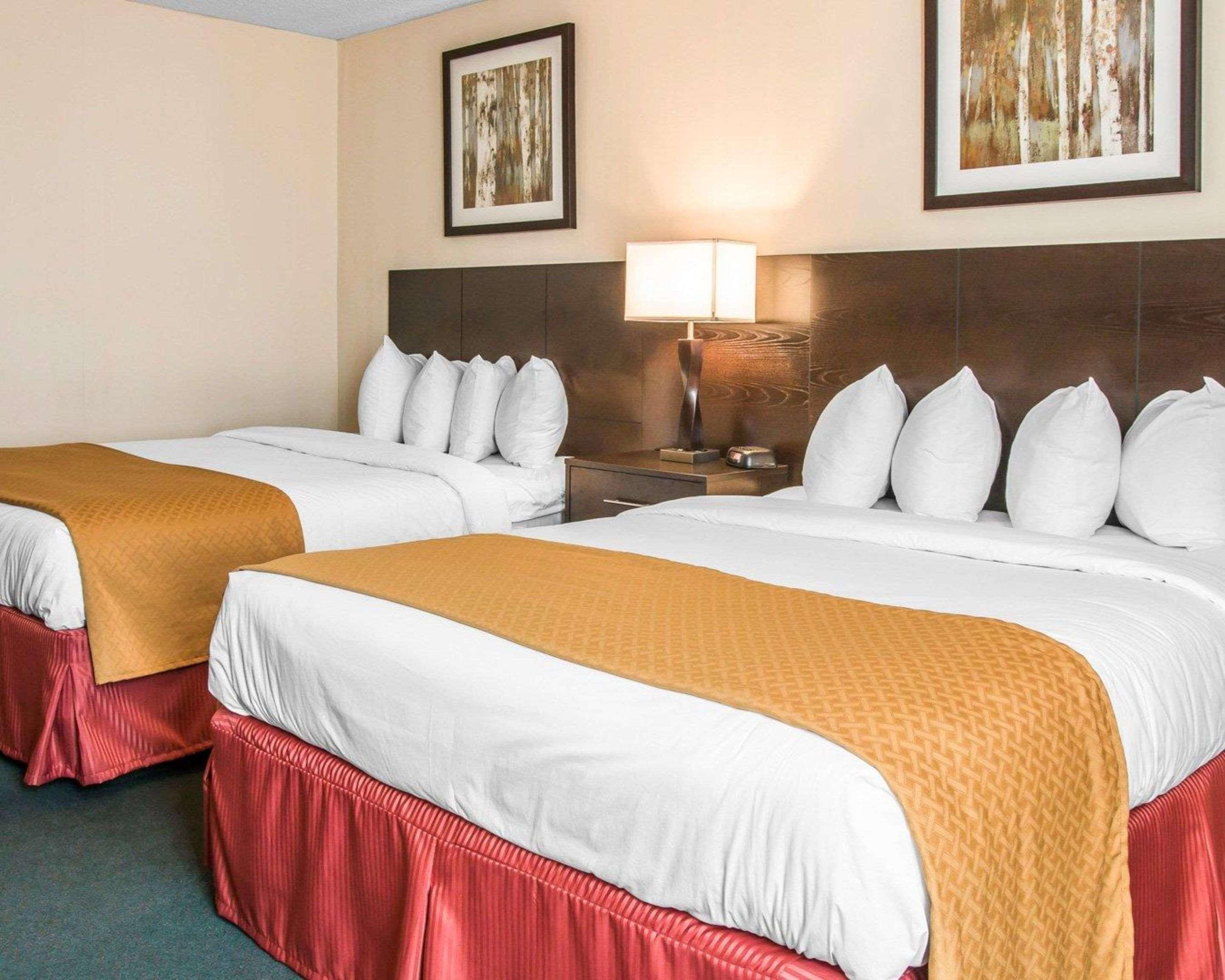 Quality Inn & Suites Escanaba North Eksteriør billede