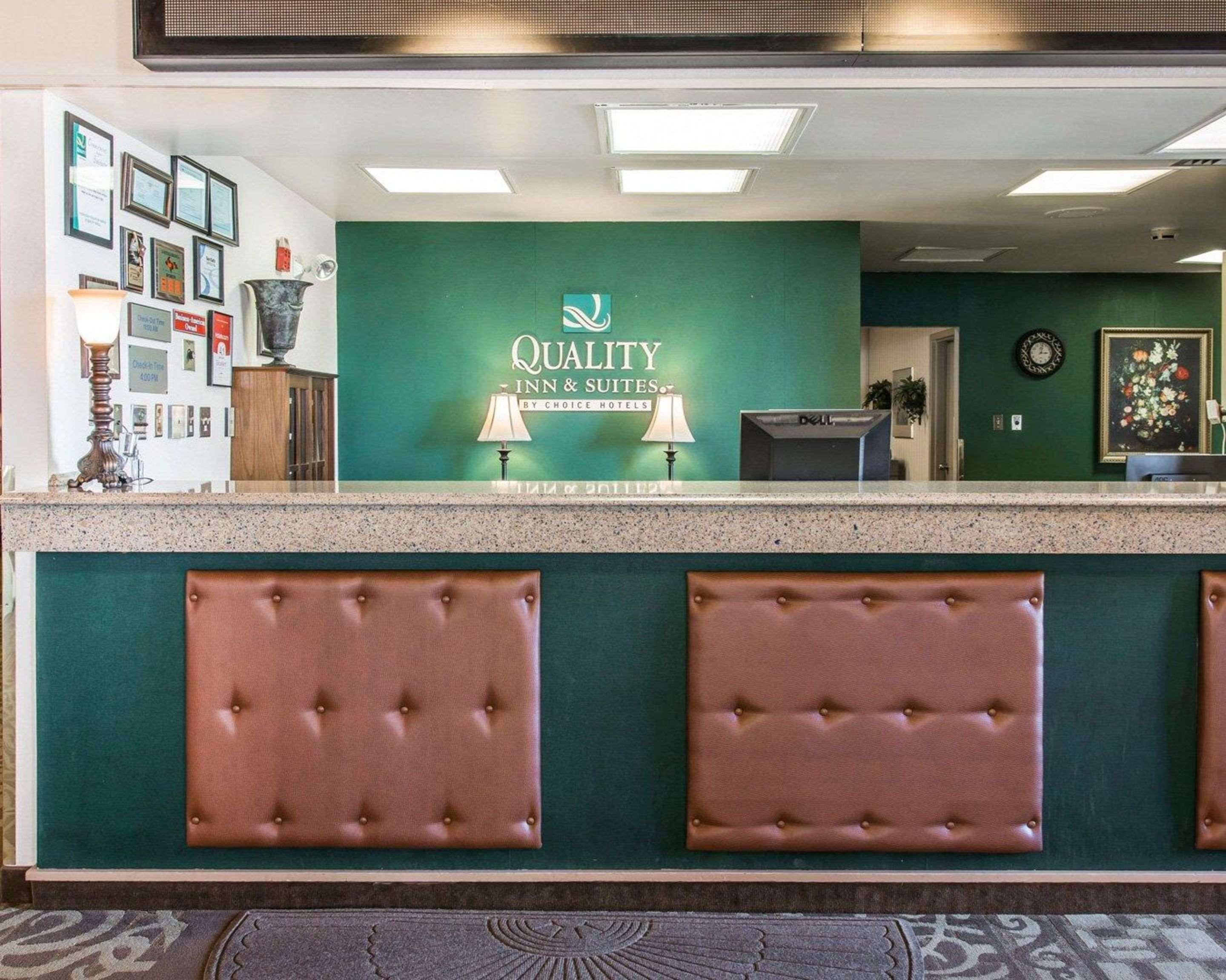 Quality Inn & Suites Escanaba North Eksteriør billede