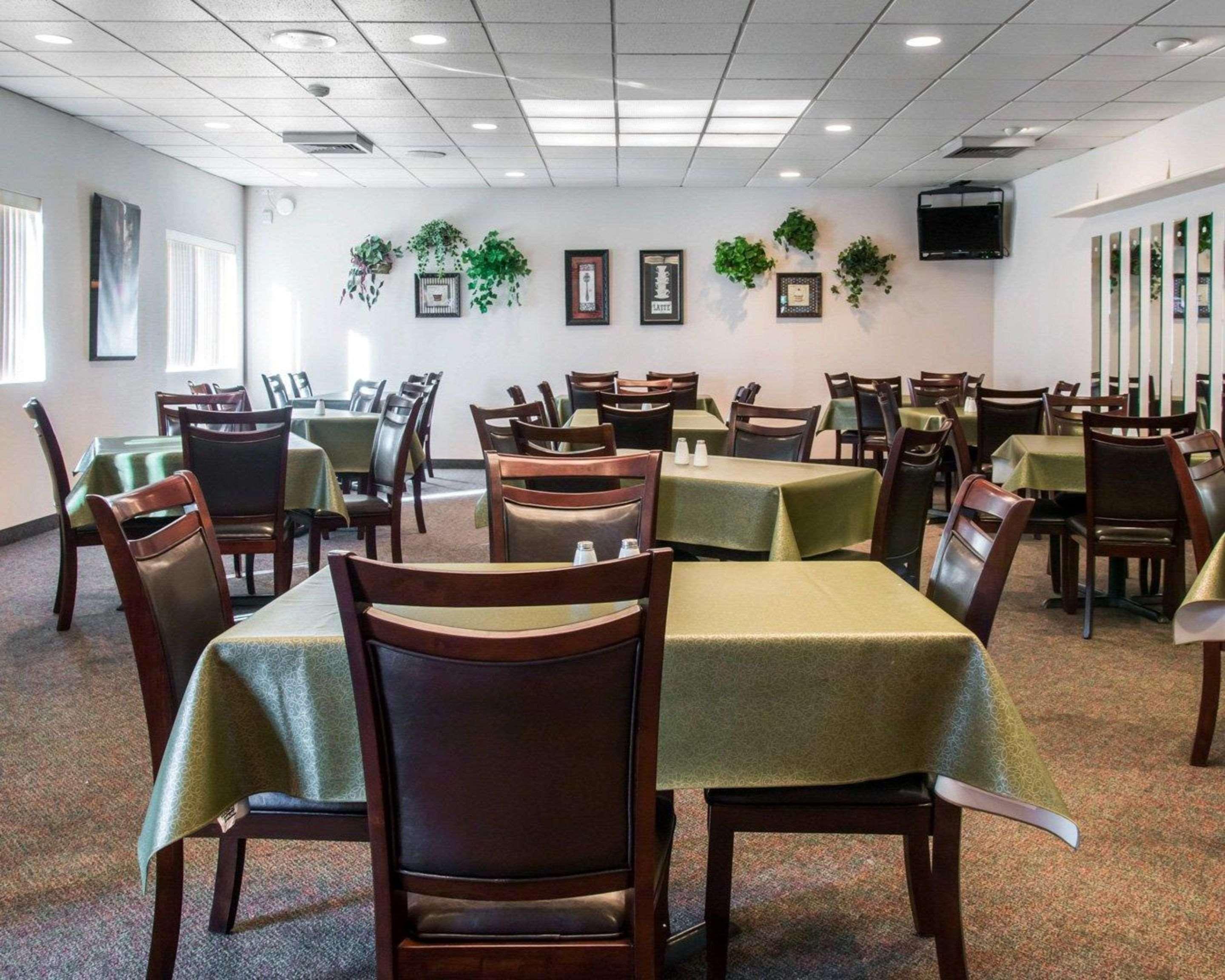 Quality Inn & Suites Escanaba North Eksteriør billede