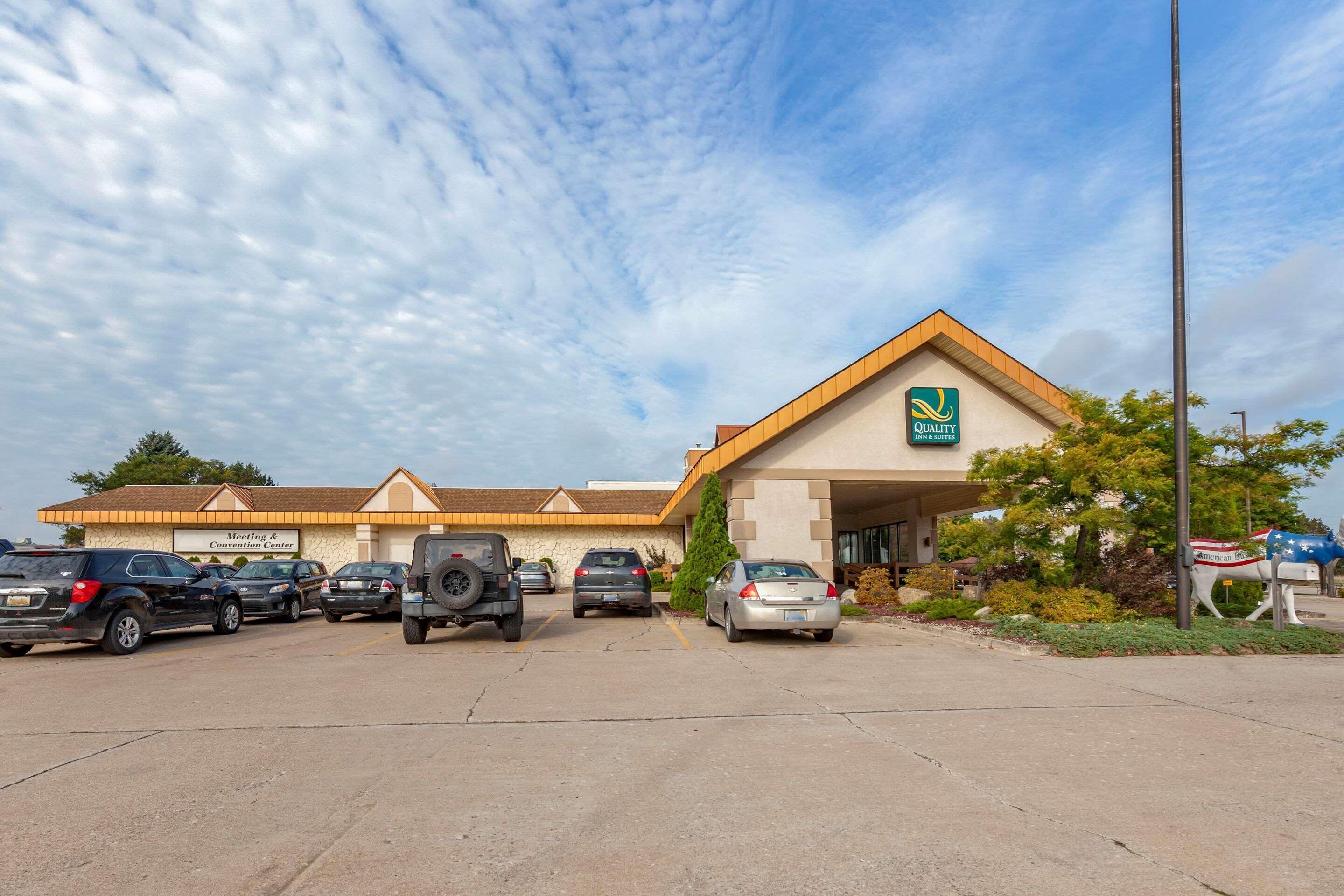Quality Inn & Suites Escanaba North Eksteriør billede