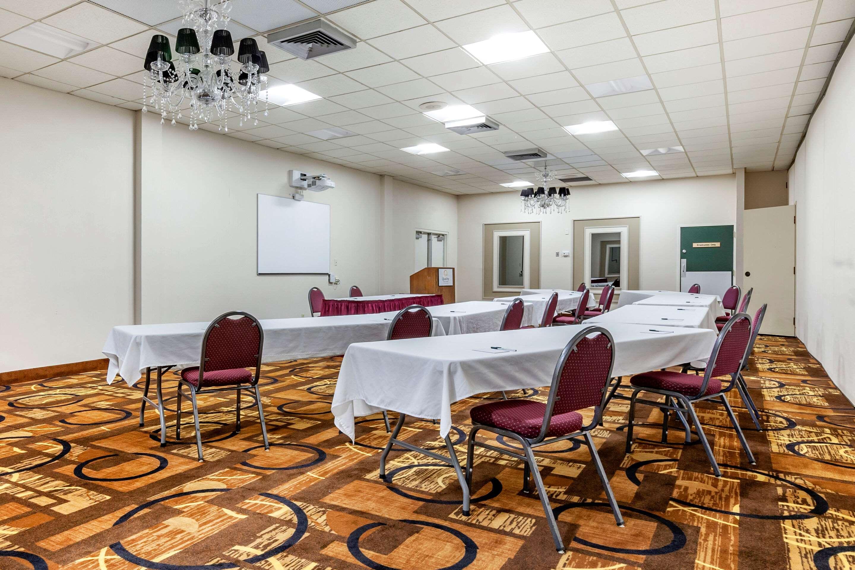 Quality Inn & Suites Escanaba North Eksteriør billede