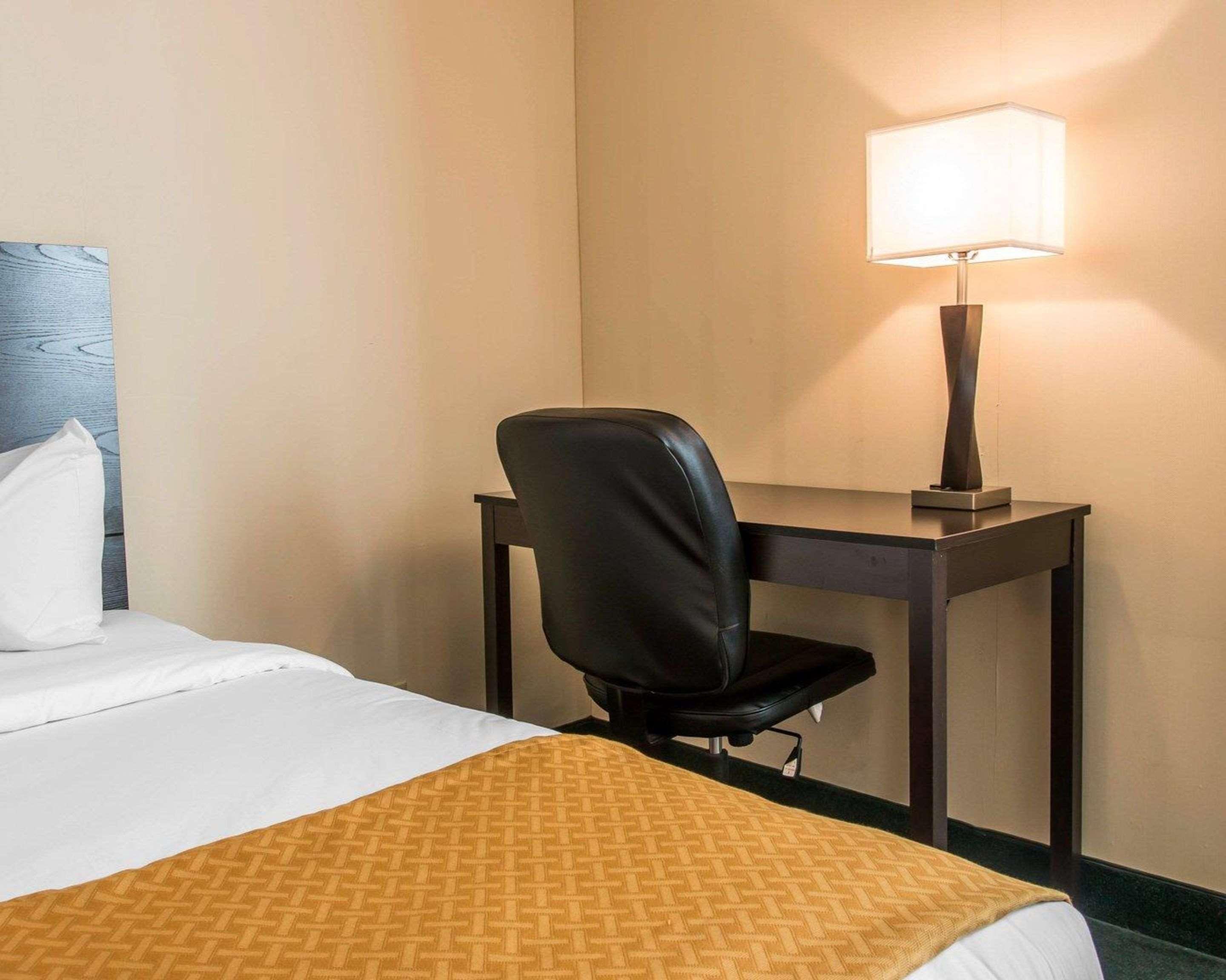 Quality Inn & Suites Escanaba North Eksteriør billede