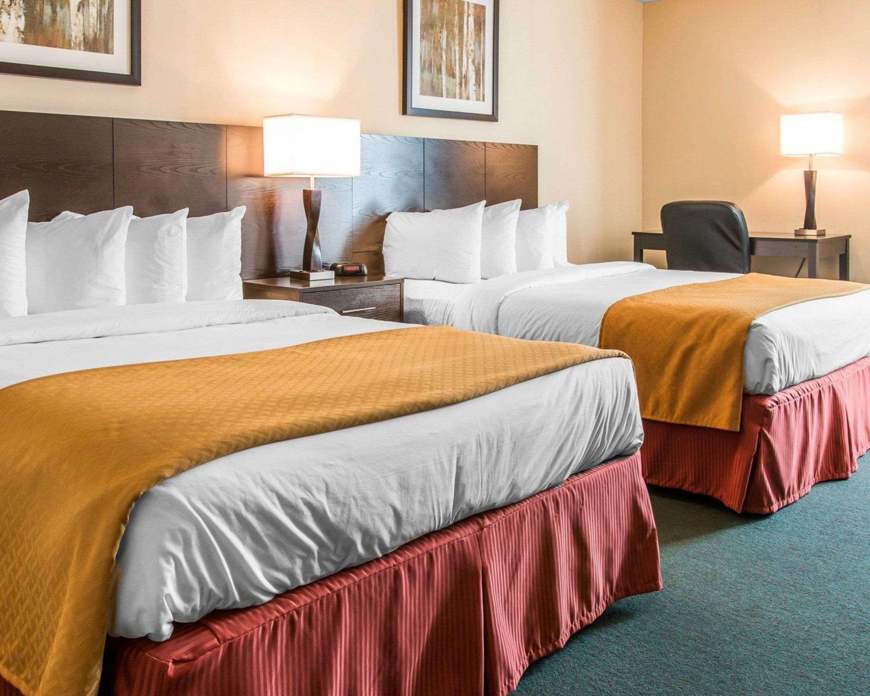 Quality Inn & Suites Escanaba North Eksteriør billede