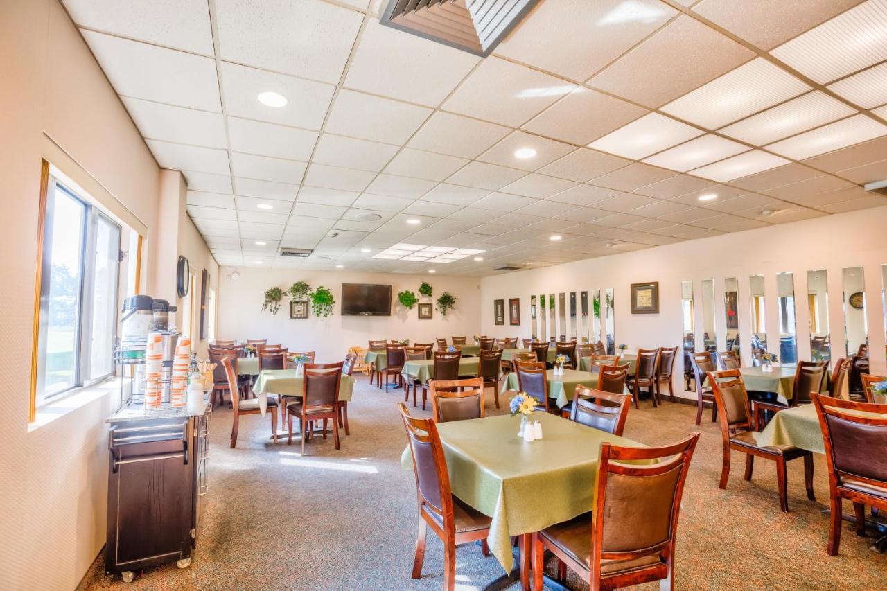 Quality Inn & Suites Escanaba North Eksteriør billede